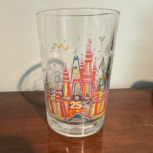 McDonalds 1996 Walt Disney World Remember The Magic 25th Anniversary‎ Glass